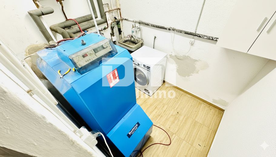 Umfangreich saniertes EFH inkl. PV-Anlage, Terrasse, Wintergarten und Garage – Heizungskeller / Waschküche