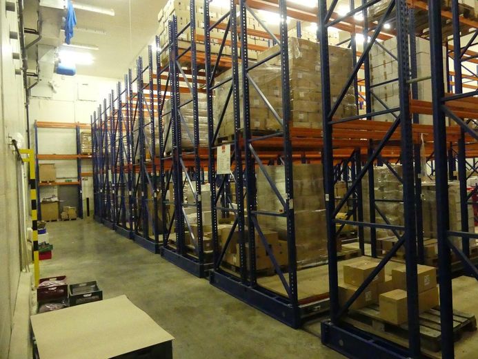 TKHaus Fahrregal FluchtDöl-865