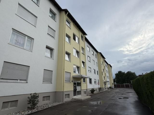 Luminoso appartamento di 3 locali con cucina e bagno a Oberhaunstadt – Nordseite mit Zugang und Hof