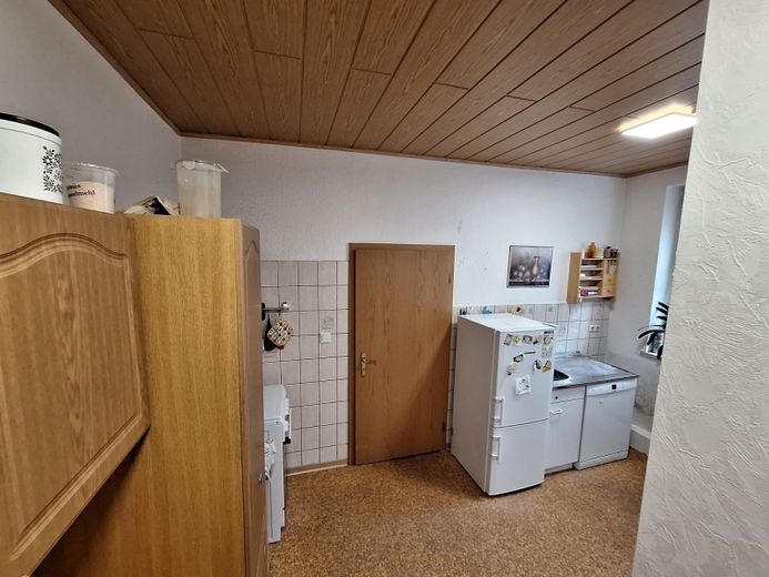 Dorndorf, Doppelhaushälfte + Nebengeb. – Foto 9