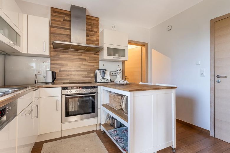 Küche mit Kochinsel