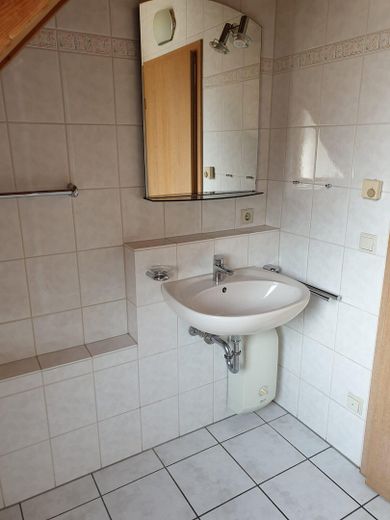 Schöne helle 3-Zimmer Wohnung in Schriesheim-Altenbach – Bad