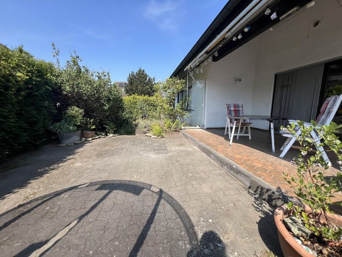 Hell und großzügig geschnitten - Freistehendes Einfamilienhaus mit Garten und Kamin – Foto 25