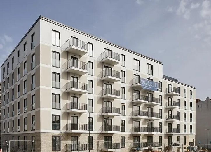 Lichtdurchflutete Traumwohnung, herrlicher Ausblick und Westbalkon - für Paare – Hausansicht