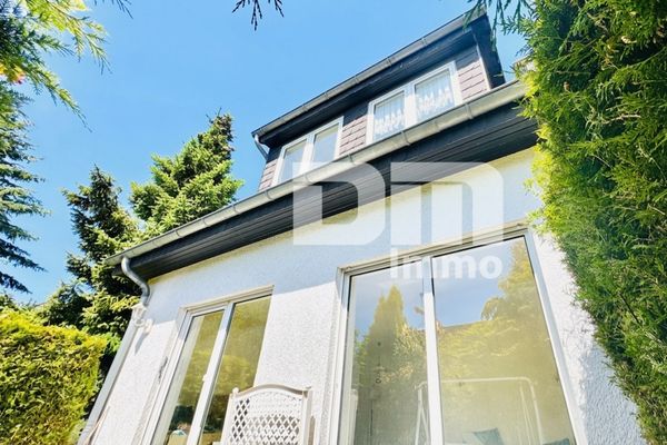 سعادة سكنية ساحرة - منزلكم الجديد مع موقف سيارات مغطى / تراس ومنطقة حديقة كبيرة