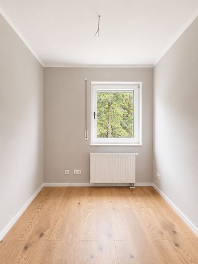 شقة أنيقة من 4 غرف مع شرفتين وحمامين في قلب فاينبولا – Arbeitszimmer