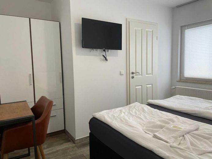Мебльована мікроквартира від 500 € «тепла» оренда – All-Inclusive – Фотографія 9