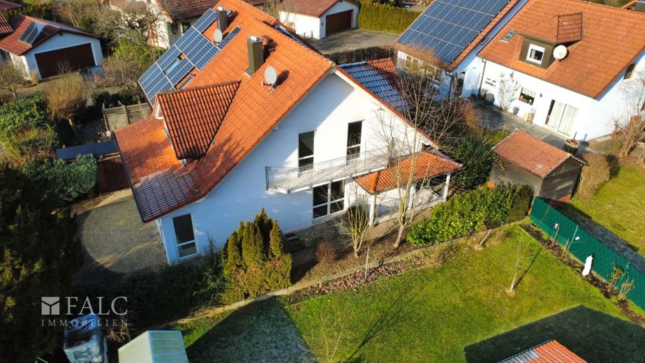 Halbes Haus, volles Glück, sofort einziehen! - FALC Immobilien Heilbronn – Hübsch anzusehen