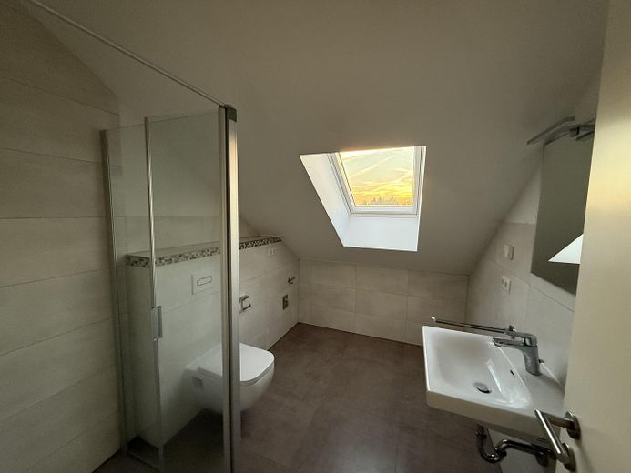 Pinneberg'de merkezi konumda balkonlu modern 1 odalı daire – Fotoğraf 3