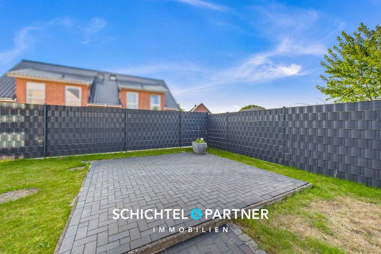 Uphusen | Seltenes Wohn- und Geschäftshaus mit Parkhof und Autohalle – S&amp;P | Terrasse