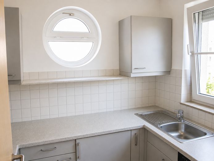 Moderne 2-Zimmer Wohnung mit  2 Balkonen in Werneuchen – Küche 