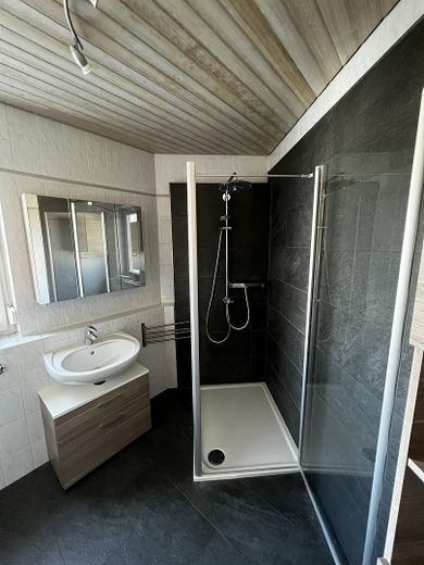Helle 3-Zimmer-Wohnung in Nähe zum Bahnhof Mering – Bad 2