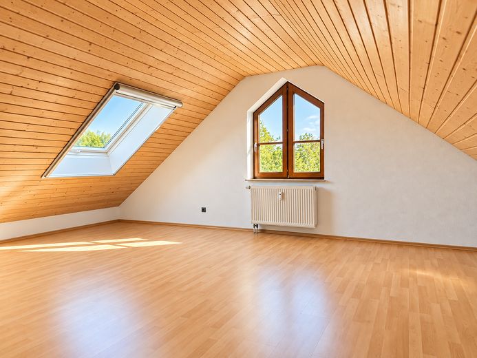 Wohnen auf zwei Ebenen – Maisonette mit hochwertiger Ausstattung und 3 Stellplätzen – Galerie
