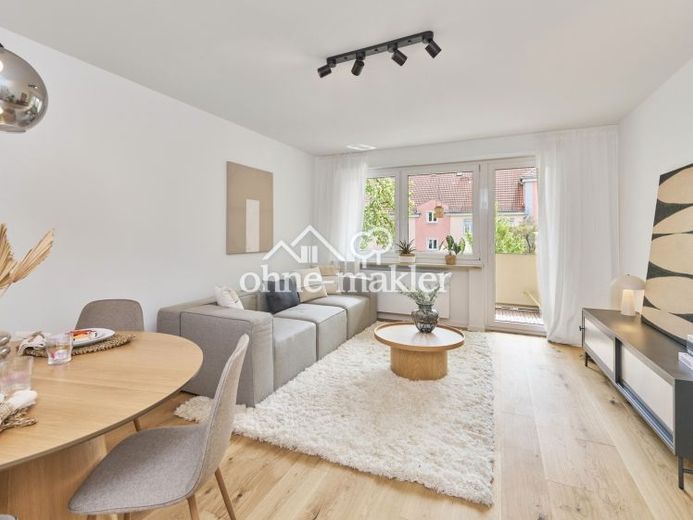 Erstbezug nach Sanierung: Helle 3-Zi.-Wohnung mit sonnigem Balkon & grünem Innenhof in Top-Lage – फोटो 1