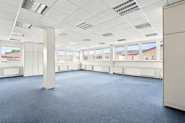 ब्रेमें-आर्स्टेन में 960 m² का कार्यालय क्षेत्र, लगभग 250 m² से विभाज्य