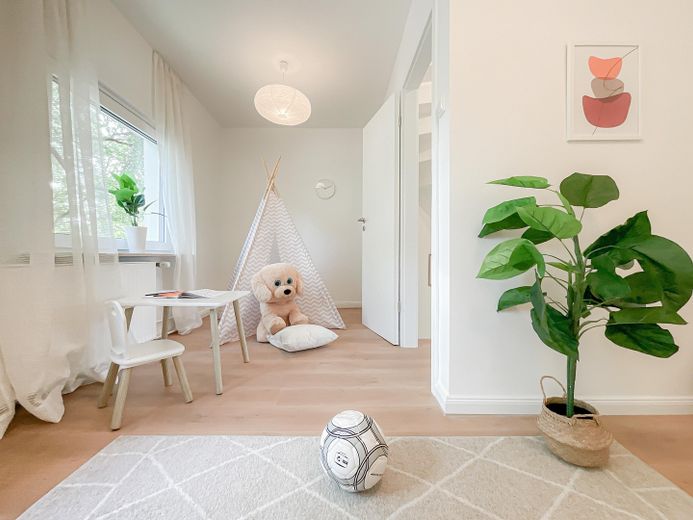Familienfreundliches Wohnen mit Garten, Terrasse und viel Platz – Foto 5