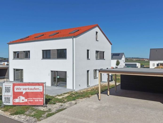 QUATTRO GREEN LIVING 
Neubau-Doppelhaushälfte in Deining - sofort verfügbar – Foto 1