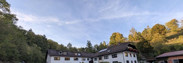 Attractive investment: 5 residential units with development potential near Lake Edersee – Meierweg 11 & 13