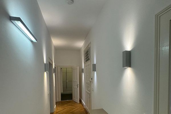 Schöne modernisierte Altbauwohnung im Herzen Schwabings - Teilmöbliert