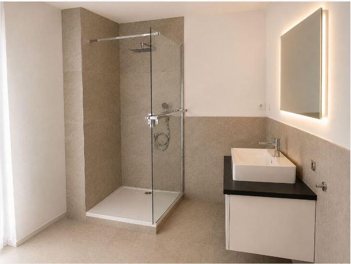 Frisch sanierte 3-Zimmer ETW mit separatem Eingang – Bad