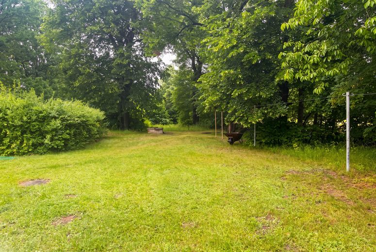 Einfamilienhaus mit Geschichte - und Raum für Ihre Zukunft – Gartenblick
