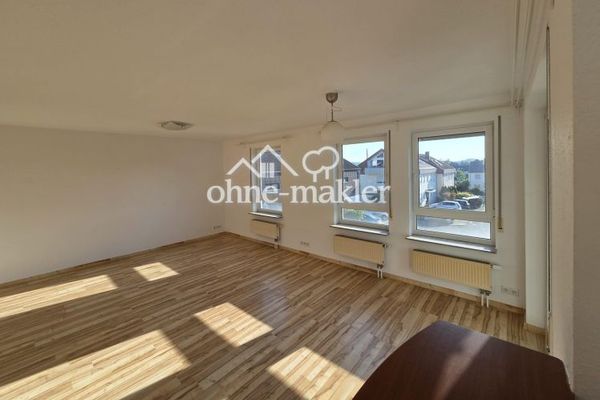 Helle 4-Zimmer Wohnung in ruhiger Lage zu verkaufen (provisionsfrei).