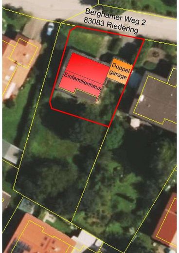 Casa (necesita renovación) en Riedering - Neukirchen – Luftbild Grundstück