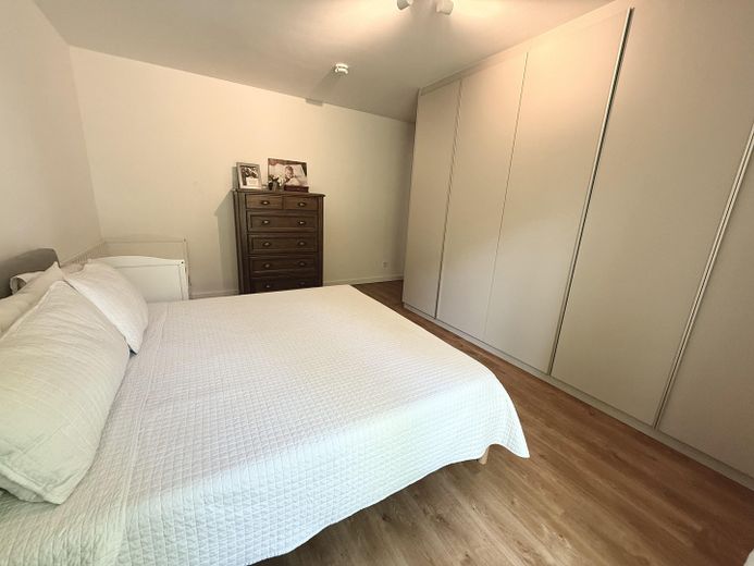 Familienwohnung mit eigenem Garten – Foto 3