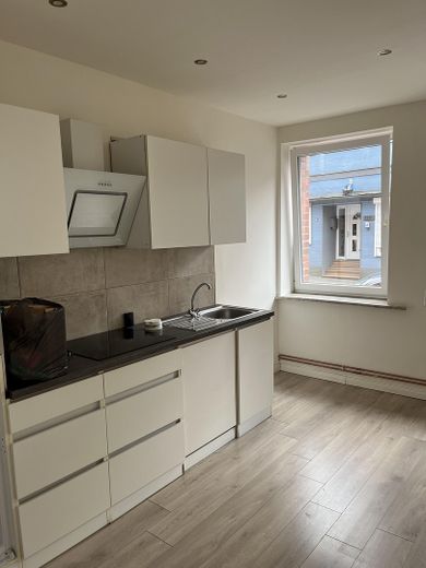 Itzehoe-Zentrum: gemütliche 3 Zimmer-Wohnung kurzfristig frei – फोटो 6