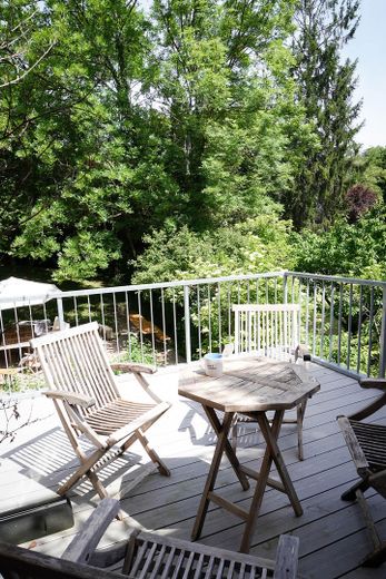Office mit eigenem Balkon, Blick in's Grüne & Gemeinschaftsküche mitten im Stuttgarter Norden – Dein eigener Balkon