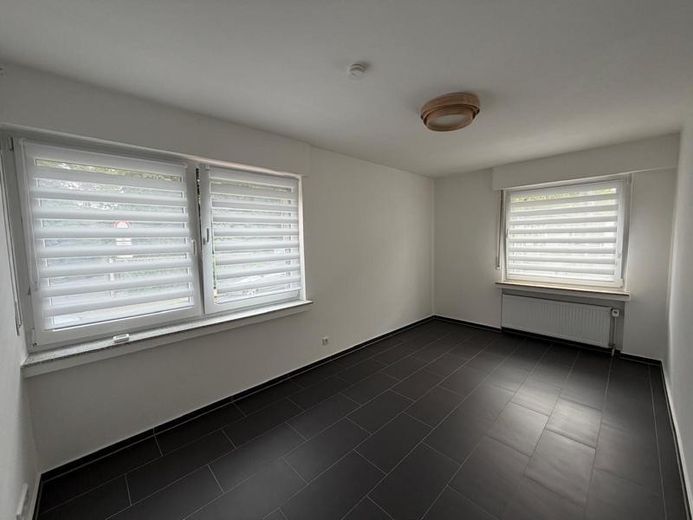 ***4-5-Zimmer Wohnung mit Garten*** – Ankleide-/Kinderzimmer
