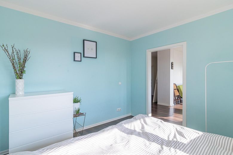 Designer terrace apartment (18 min. central station) nature, parking space (only temporarily 6-12 months) 1,700 € incl. additional costs – Schlafzimmer 1