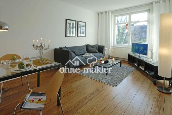 Appartement ancien de 2 pièces avec balcon – entièrement meublé, 57 m² à Winterhude, près du Stadtpark
