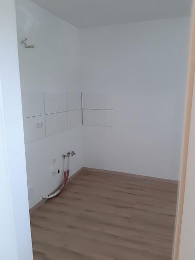 Modernisierte Drei-Zimmer Wohnung in Moers-Repelen, 2. OG – Küche