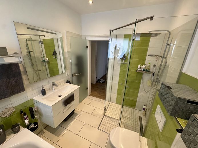 großzügiges EFH in schöner Lage – EG Vollbad