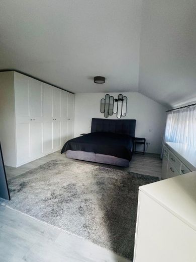 Casa unifamiliare ben tenuta in posizione periferica a Ludwigshafen Ruchheim – Schlafzimmer 
