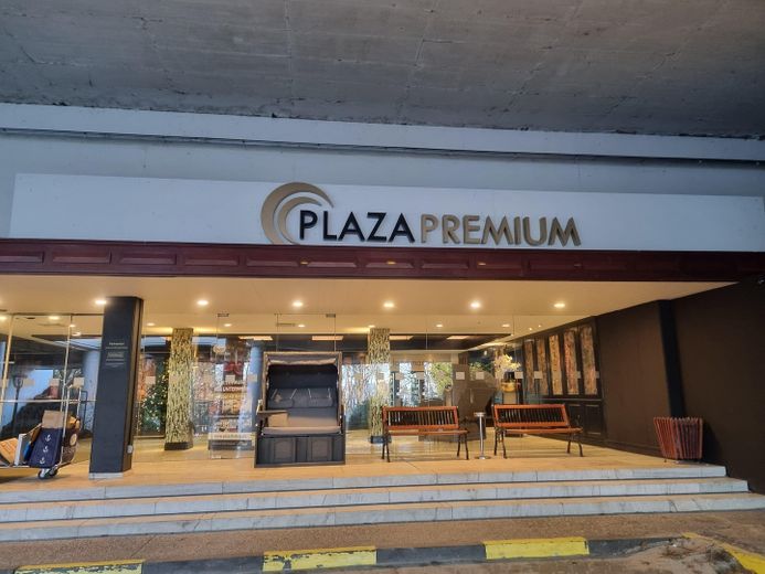 Deniz manzaralı! Plaja ve merkeze yakın, tamamen yenilenmiş üst düzey daire, 75 m², 2 oda – Eingangsbereich