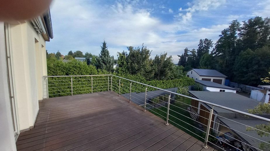 Wohnen in Wassernähe – Terrasse