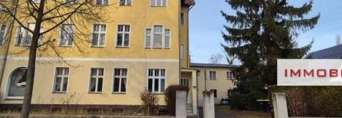 IMMOBERLIN.DE - Charming period apartment with an atmospheric gallery in a quiet location