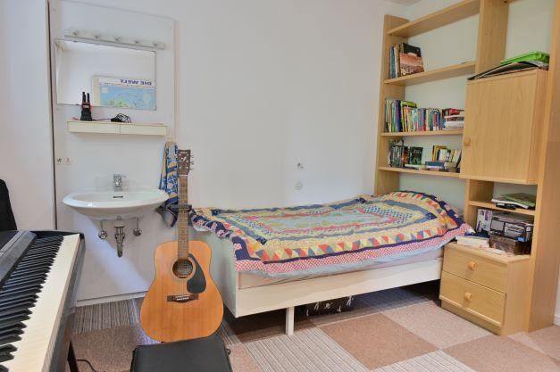 Großzügiges 1-2 Familienhaus mit viel Platz und gehobener Ausstattung – Kinderzimmer