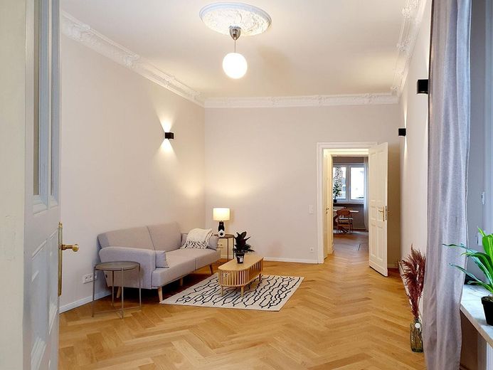 Wohnzimmer / Büro / Praxis