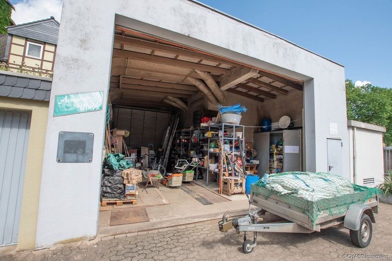 Einfamilienhaus &amp; Mühlengebäude - Historisch und Einzigartig Wohnen, Arbeiten, Entwickeln in Aerzen! – Garage Vorne