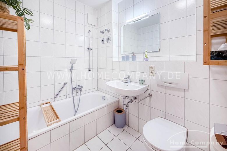 26811 HomeCompany Dresden सुसज्जित/फर्निश्ड स्टूडियो अपार्टमेंट Dresden-Neustadt में बालकनी सहित, अधिकतम 2 व्यक्ति – 1aef3b9b160e712d2aa47b3aed0484a23f8a00d8.jpg