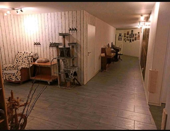 Mehrgenerationenhaus plus Gewerbe – Flur