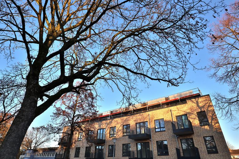 Gebäudefassade heller Klinker