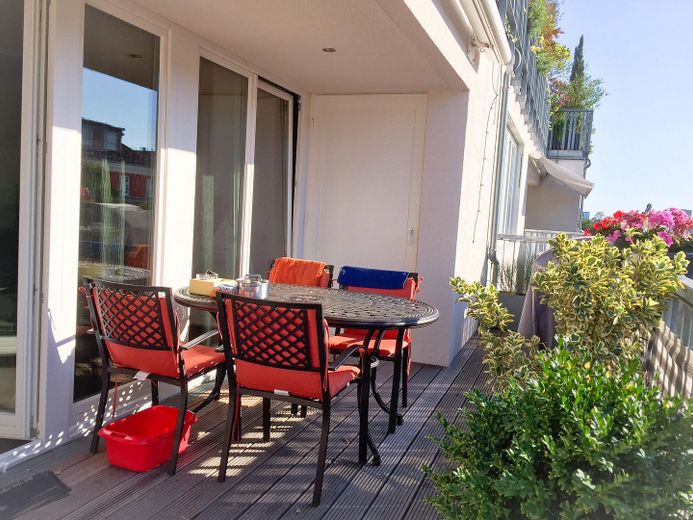 Vermietete Premium-Eigentumswohnung mit Tiefgaragenstellplatz – Foto 1