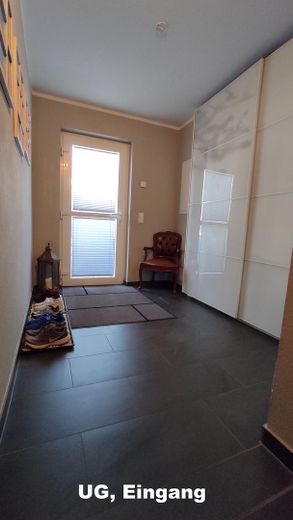Ухоженный таунхаус на конце ряда, 157 м², год постройки 2007, южный участок 470 м², гараж и 2 парковочных места – Фото 30