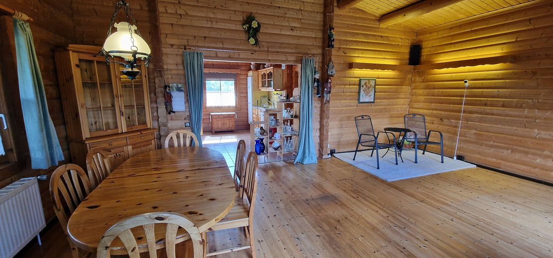 Schönes Freistehendes Haus in Bad Sachsa-Steina – EG Ess- und Wohzimmer_Bild 2