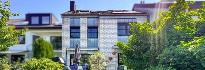 Energieeffizienz A: Stilvolles Architektenhaus für modernes Wohnen mit PV-Anlage & Wärmepumpe
