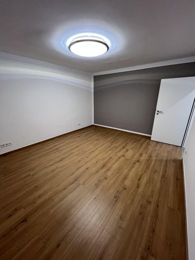 Wohnzimmer (Ansicht 2) 